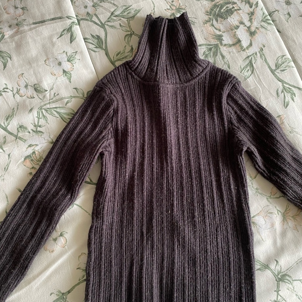 2 sets: Zara kids size 6/7 1 Elegant Gray& 1 blue Turtleneck Sweater - Picture 1 of 5